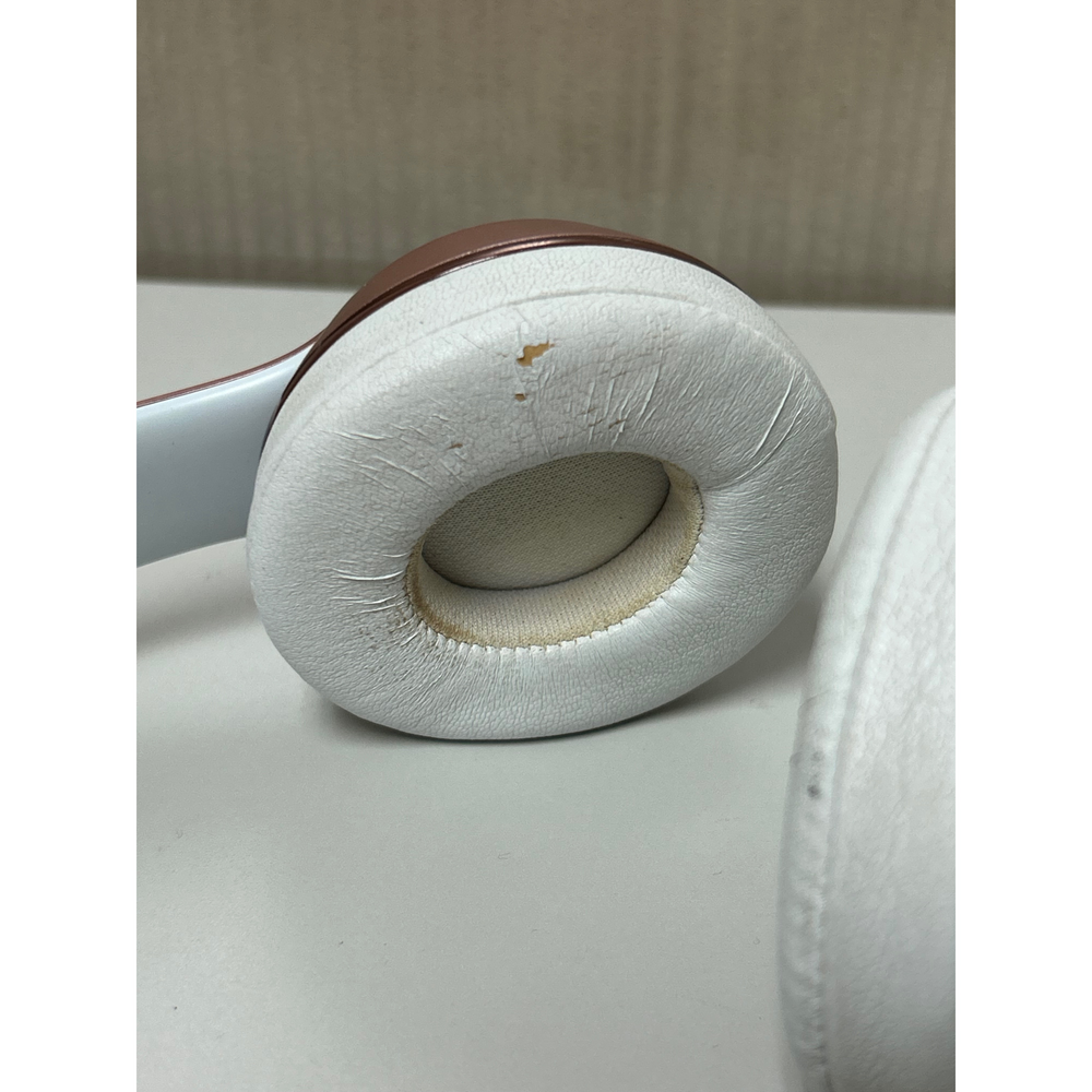 Beats by Dr. Dre Beats Wireless Solo3 Headset on ear Rose Gold/White. - Picture 7 of 10